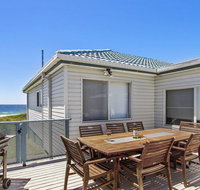 Blue Horizon - beachfront with fireplace - Perths Hotel