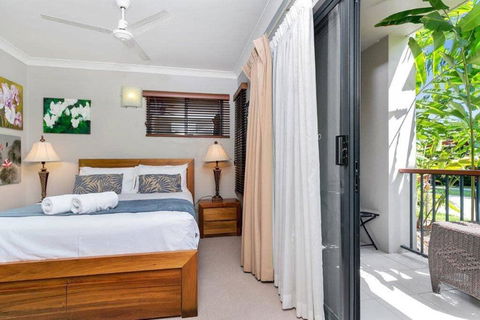 Blue Lagoon Lakeside Apartment - Perths Hotel 3