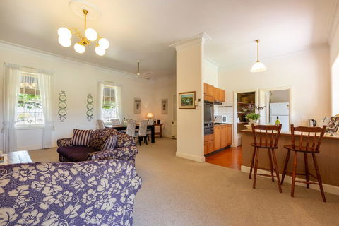 Bluebush Estate - Perths Hotel 2