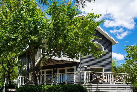 Boatshed House - Perths Hotel 0