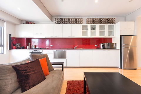 Bold, Modern 1 Bed 10 Mins From The City - Perths Hotel 1