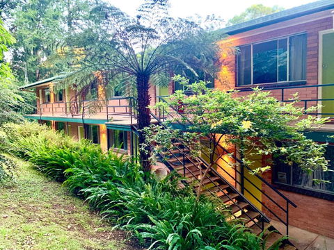 WARBURTON MOTEL - Where Mid-century Style Meets The Mountains - Perths Hotel 3