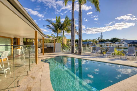 Waterfront Family Entertainer - Perths Hotel 0