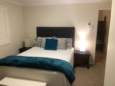 Woodford Gardens - Perths Hotel 0