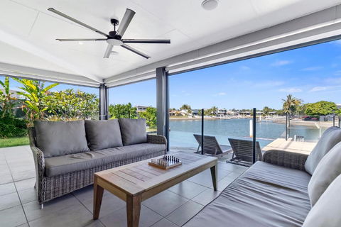 YALLA24-Luxury Resort Style Home - Perths Hotel 2