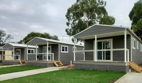 Young Caravan And Tourist Park - Perths Hotel 0