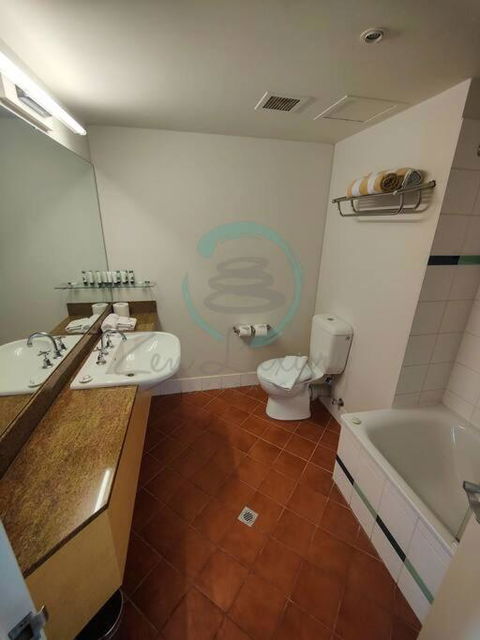 ZEN88 ESPLANADE: 1-BR Top Floor Ocean View Suite - Perths Hotel 3