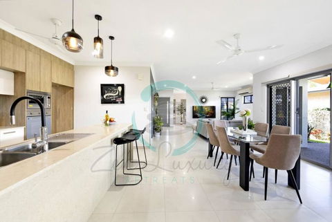 Zenhouse: Prestigous 4-BR Display Home In Muirhead - Perths Hotel 0