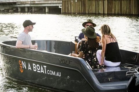 1.5-Hour Boat Rental In Melbourne - Perths Hotel 1