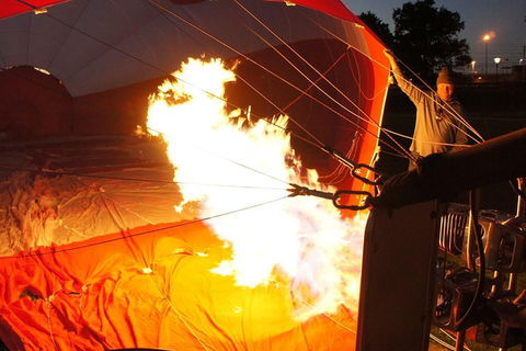 Melbourne Balloon Flights, The Peaceful Adventure - Perths Hotel 0