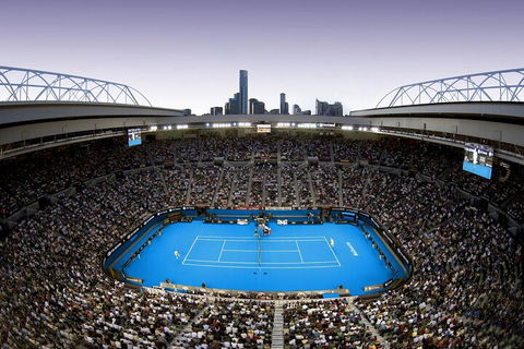 Melbourne Sports Experience + Free MCG Tour - Perths Hotel 1