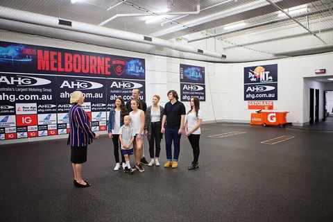 Melbourne Sports Experience + Free MCG Tour - Perths Hotel 5