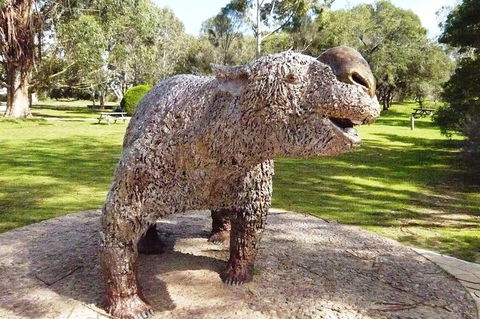 3-Day Private Adelaide To Melbourne Tour - Perths Hotel 4