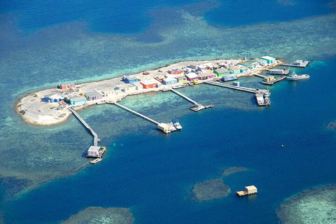 Abrolhos Islands Fixed-Wing Scenic Flight - Perths Hotel 3