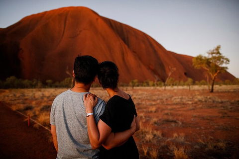 Uluru Sunrise And Guided Base Walk - Perths Hotel 2