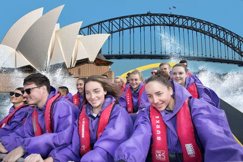 30-Minute Sydney Harbour Jet Boat Ride: Thunder Twist - Perths Hotel 1