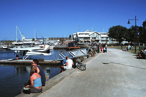 Melbourne City And Williamstown Ferry Cruise - Perths Hotel 2
