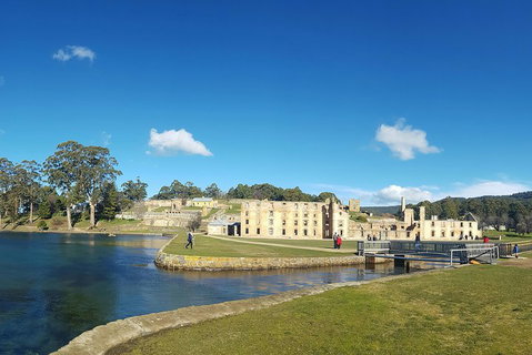 7-Day Super Value Tour Of Tasmania: Explore Tasmania's West And East Coasts - Perths Hotel 4