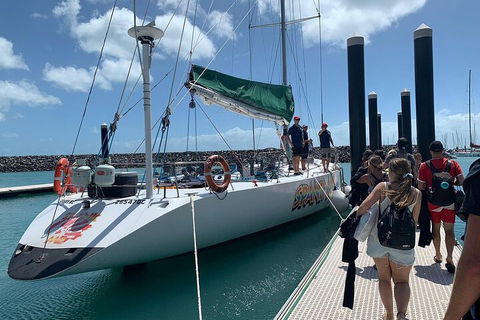 2-Night Whitsundays Sailing Cruise Incl. Whitehaven Beach & Great Barrier Reef - Perths Hotel 0