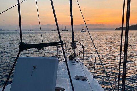 2 Night Small Group Whitsundays Sailing Adventure Aboard Mandrake - Perths Hotel 2