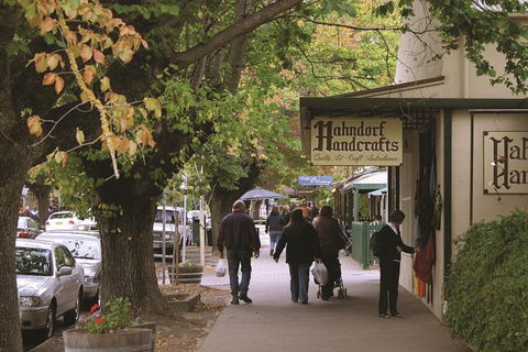 Adelaide Highlights, Hahndorf & McLaren Vale Wine Tasting And Sightseeing Tour - Perths Hotel 0