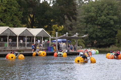 Yarra Valley, Dandenong Ranges Inc. Lunch With Wine,plus Morning Tea,chocolate - Perths Hotel 1