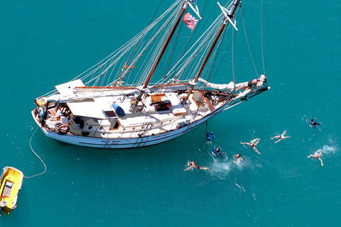 Whitsunday Islands Private Sailing Experience With Snorkeling & Langford Reef - Perths Hotel 1