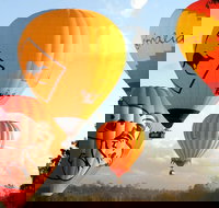 Natural Bridge  Springbrook Waterfalls Tour  Hot Air Balloon with Breakfast - Perths Hotel