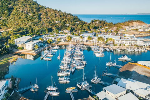 Magnetic Island Round-Trip Ferry From Townsville - Perths Hotel 2